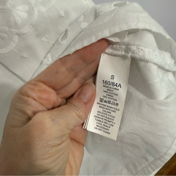 Kate Spade Eyelet Ruffle Shell Fresh White Summer Top Flutter Sleeve Size Small - Picture 5 of 7